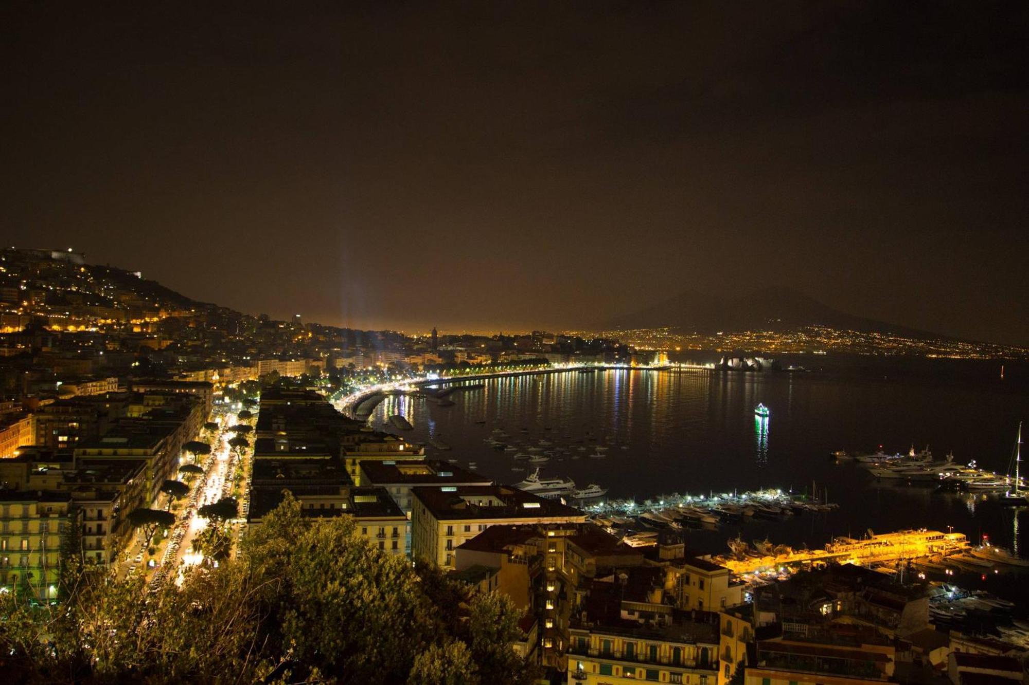 Donna Lena Relais Napoli Bed & Breakfast ภายนอก รูปภาพ